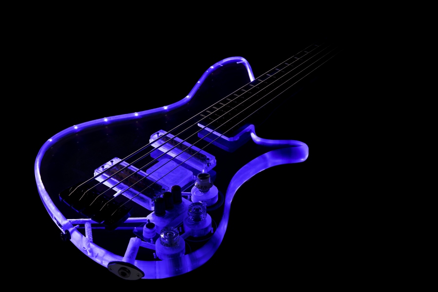 shank-instruments-liuteria-milano-plexibass-basso-elettrico-custom-plexiglass-acrilico-led-dario-jacuzzi-the-kolors-5