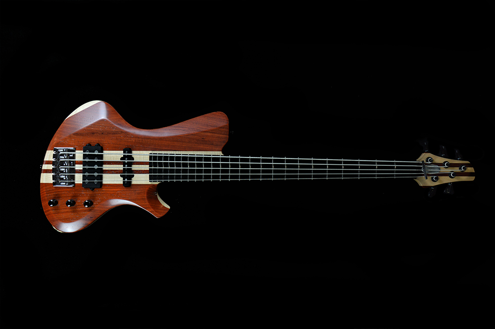 shank-instruments-basso-neck-thru-5-corde-padouk-nordstrand-liuteria-milano-italy basso-elettrico-5-corde-liuteria-milano-neck-thru-padouk-nordstrand