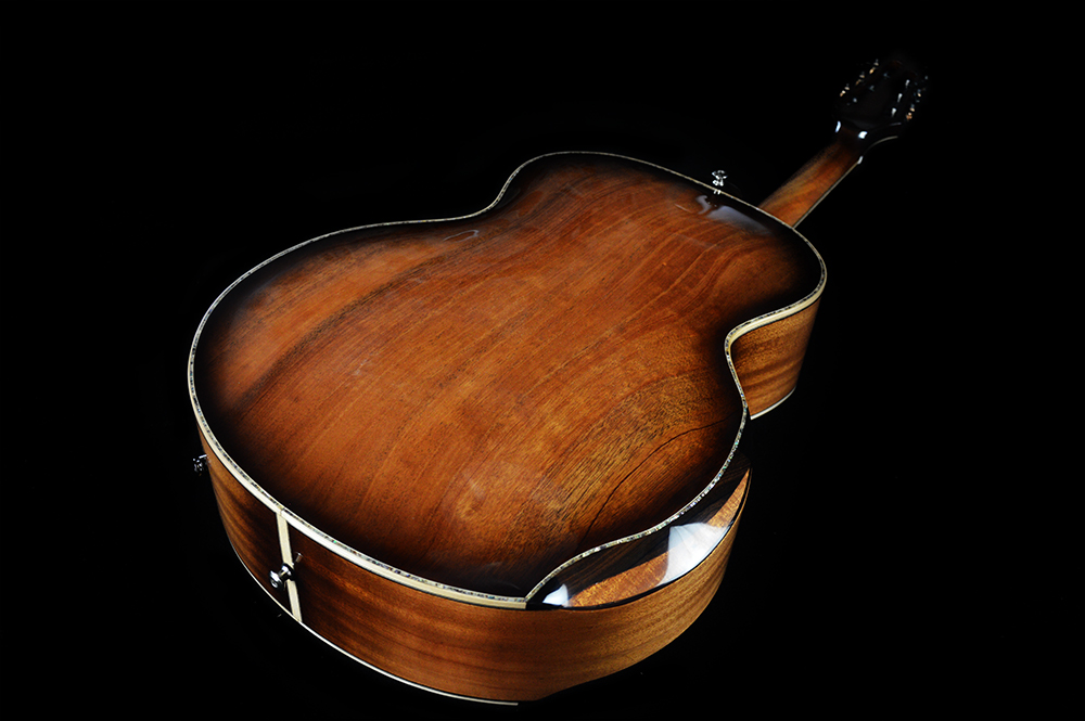 shank-instruments-nylon-strings-archtop-guitar-luthier-Emanuele-D'Alò-abalone-cedar-binding